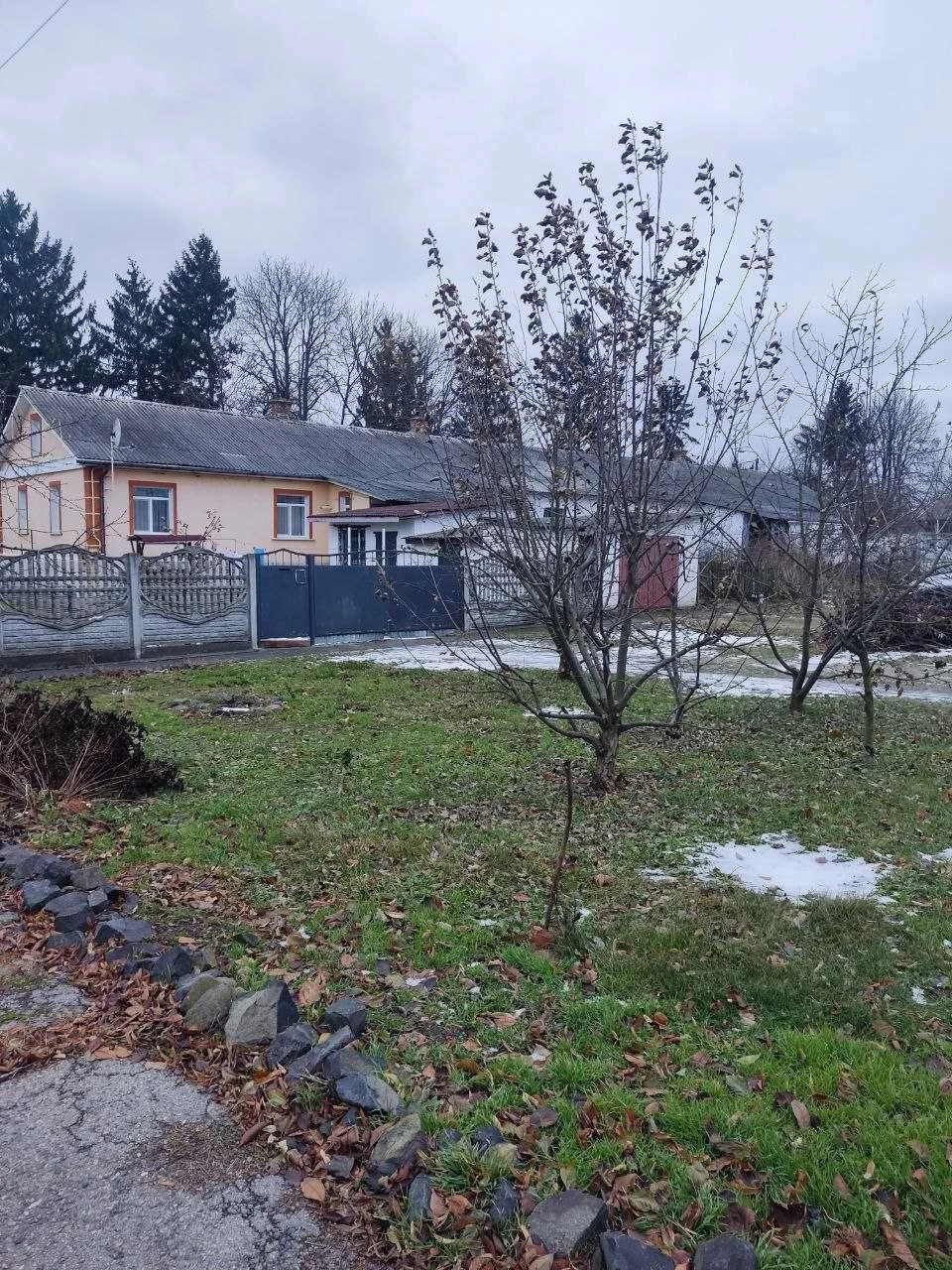 Трьохкімнатна квартира 120 кв.м. під ремонт