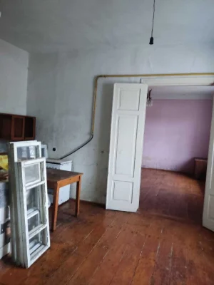 Трьохкімнатна квартира 120 кв.м. під ремонт