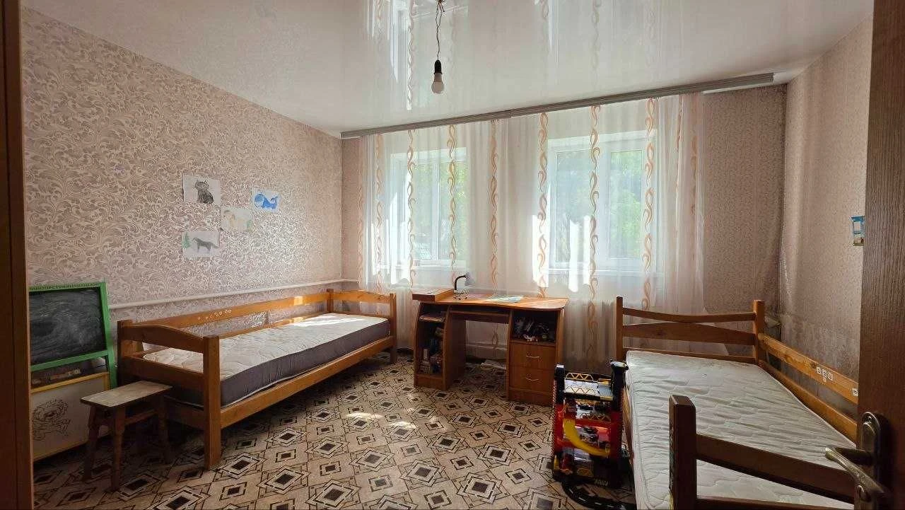 Продаж частини будинку з окремим двором по вул. Кожедуба !
