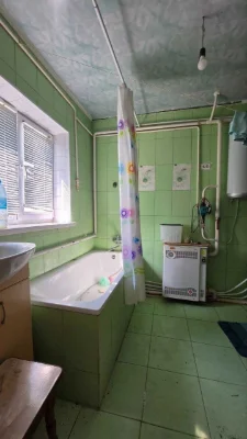 Продаж частини будинку з окремим двором по вул. Кожедуба !