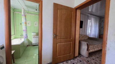 Продаж частини будинку з окремим двором по вул. Кожедуба !