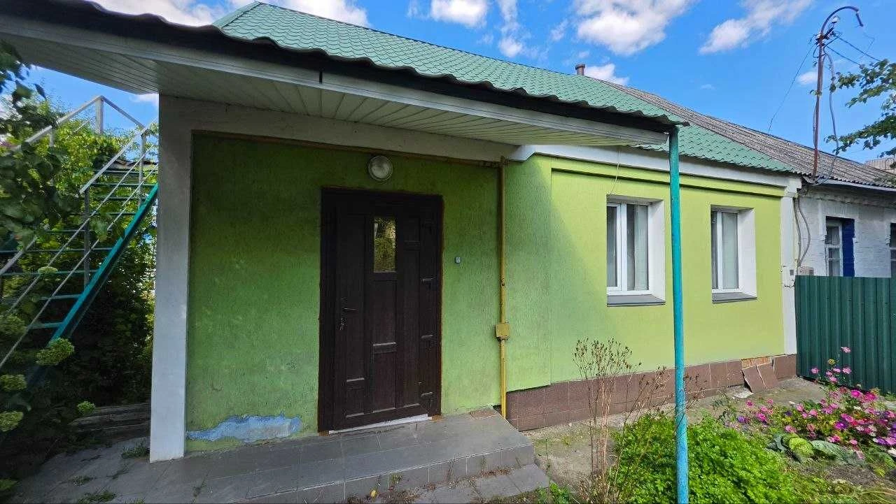 Продаж частини будинку з окремим двором по вул. Кожедуба !