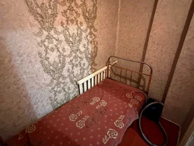 Будинок. Дніпро, Вереснева пл.