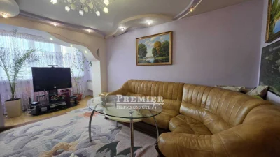 3-кімнатна квартира 70 м² Таїрова Вузівський