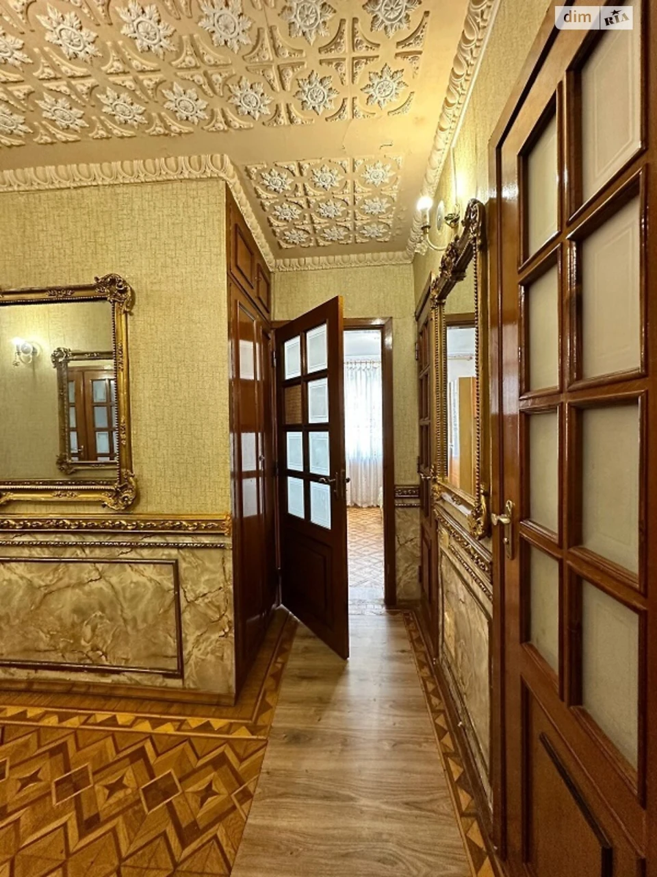 Продаж Квартира Ближні Млини