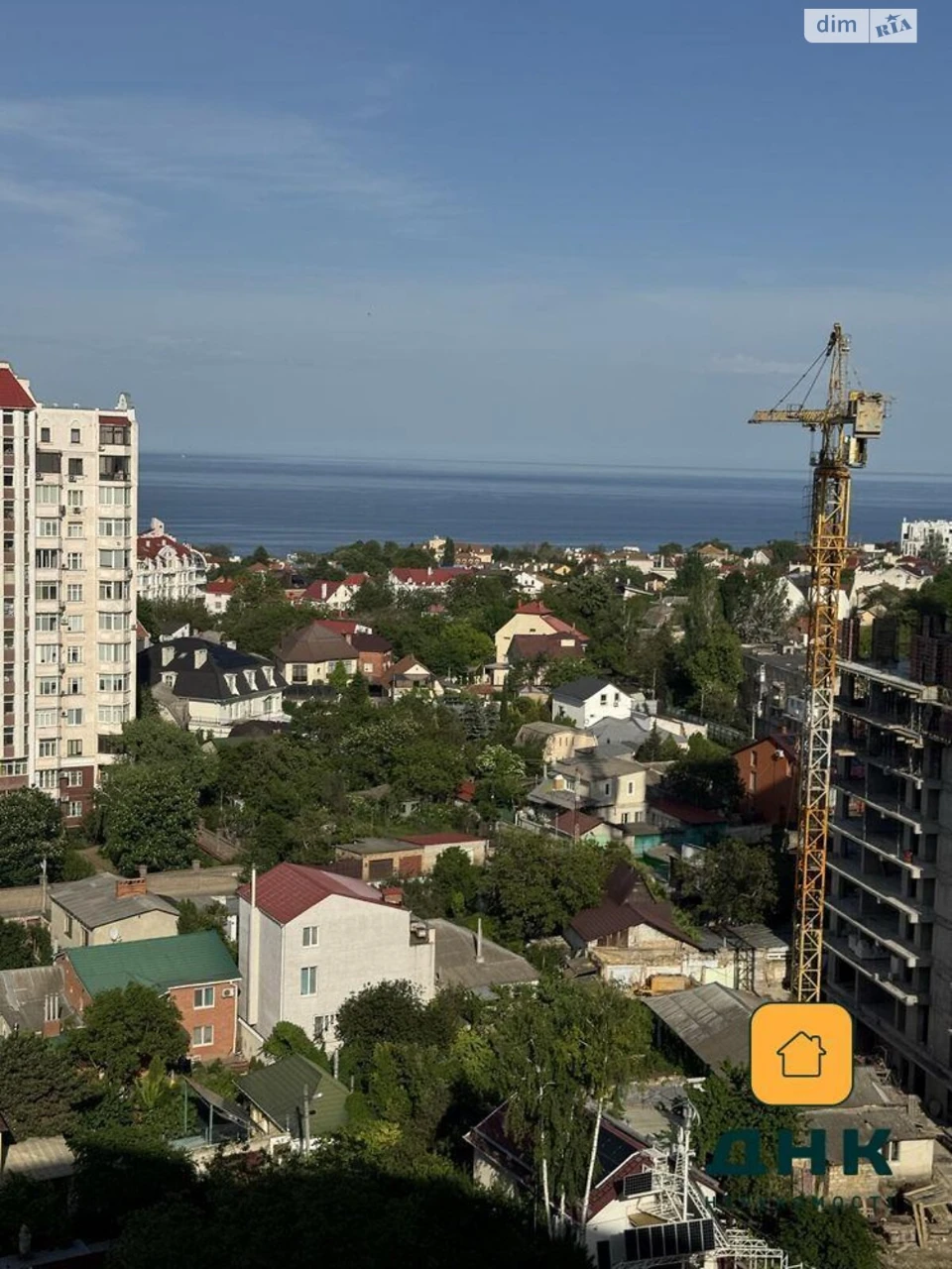 Продаж Квартира Середній Фонтан
