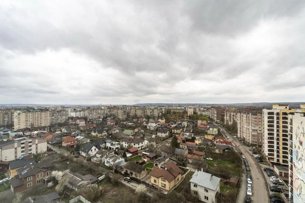 Квартира в топовій локації 5 хв до центру, можна під програм