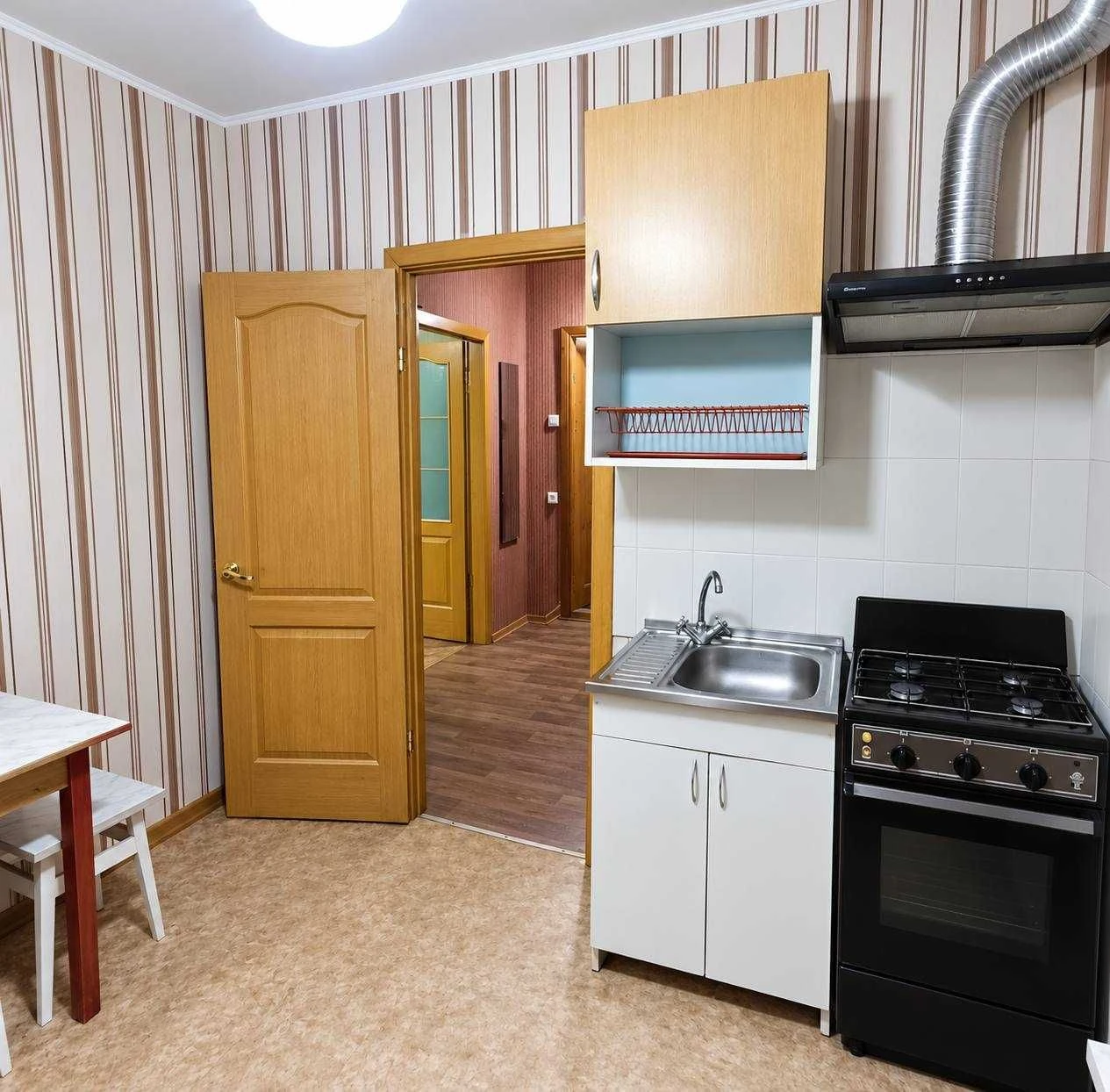 У продажу однокімнатна квартира , р-н Левада