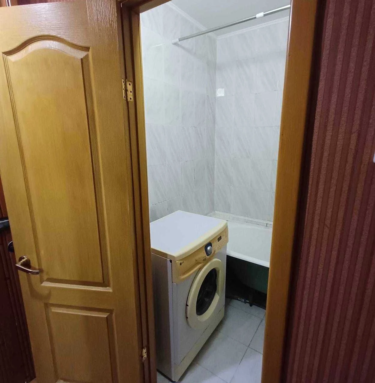 У продажу однокімнатна квартира , р-н Левада
