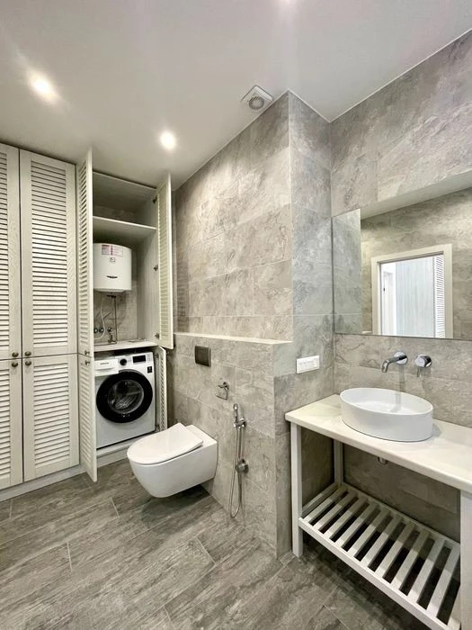 sale of 2-room apartment in the residential complex Boulevard of Fountains Best price! Repair