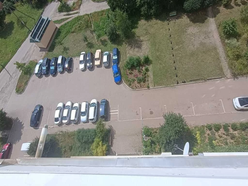 2-кімнатна квартира 64 м² з ремонтом та індивідуальним опале