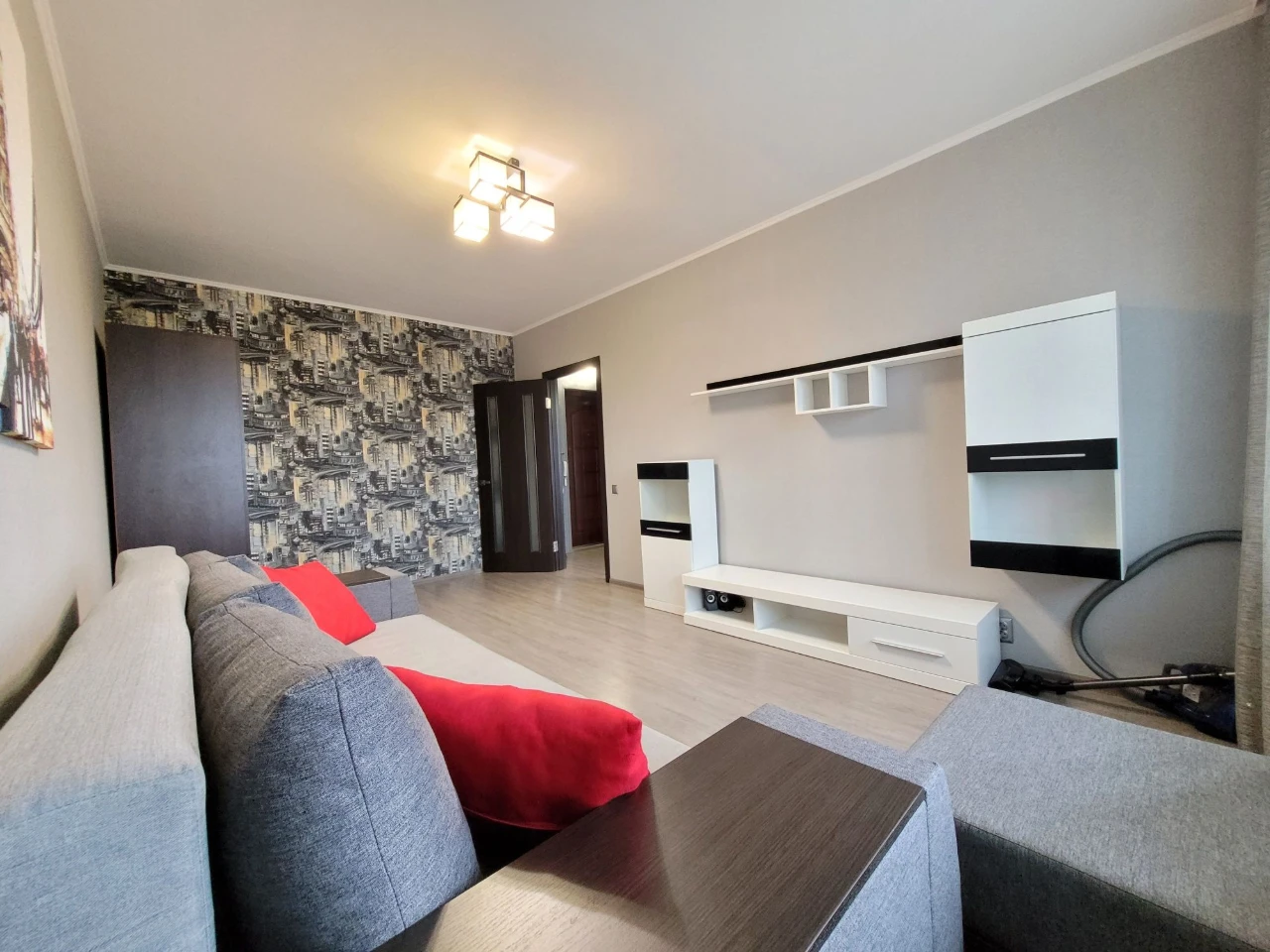 1к."Чешка", вул. Ветеранів 7/9п, 36м2, Косм.рем. 55000уо!