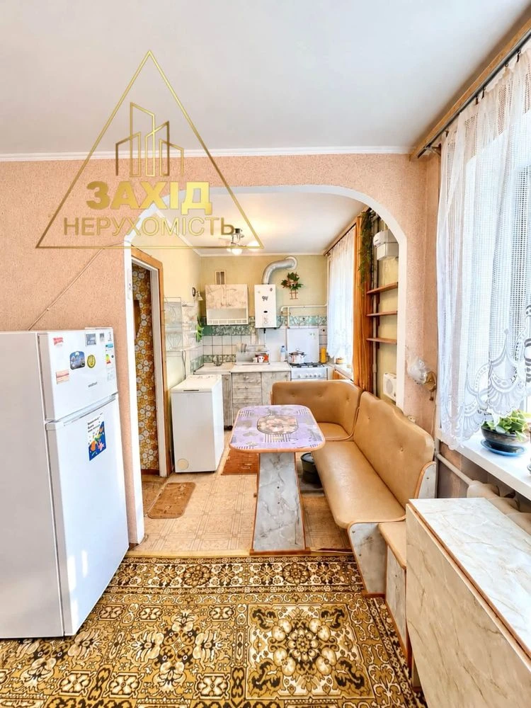 Трикімнатна студія 58 м², 2 поверх, неподалік ЦЕНТРУ