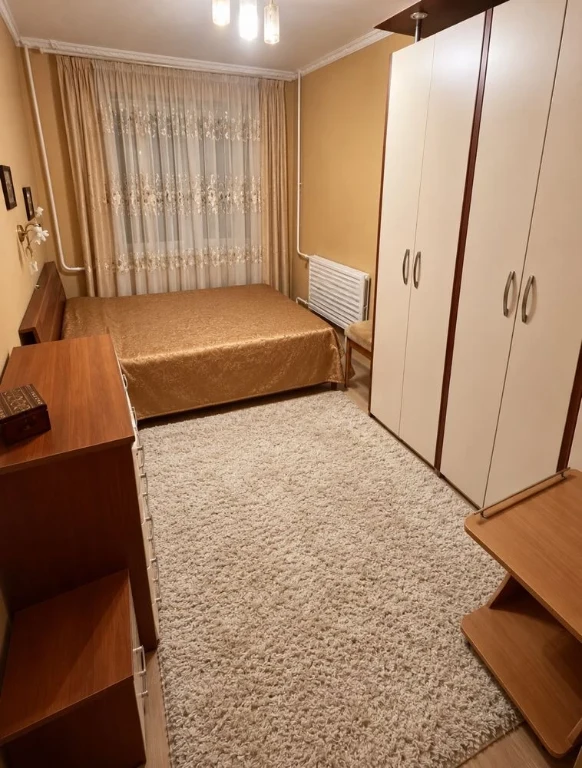 Продаж великої 2-кім квартири, район Левка Лукʼяненка