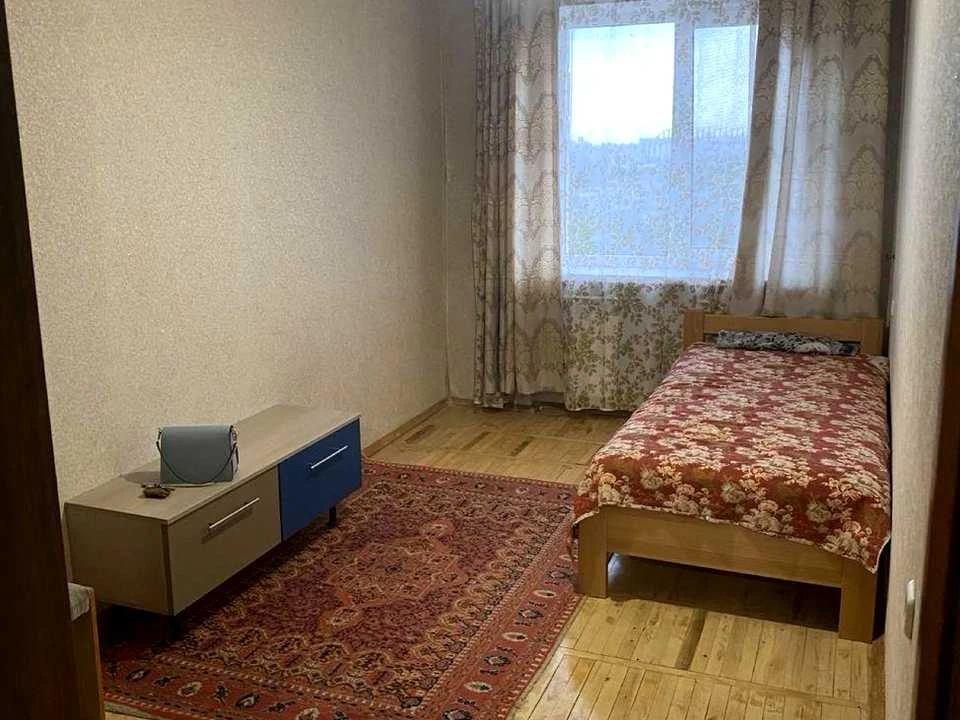 Квартира. Київ, Приладний пров.