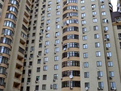 Квартира. Київ, Дмитрівська вул.