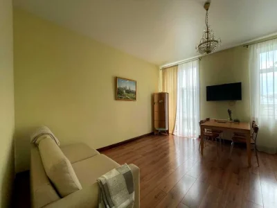 Квартира. Київ, Михайлівська вул.