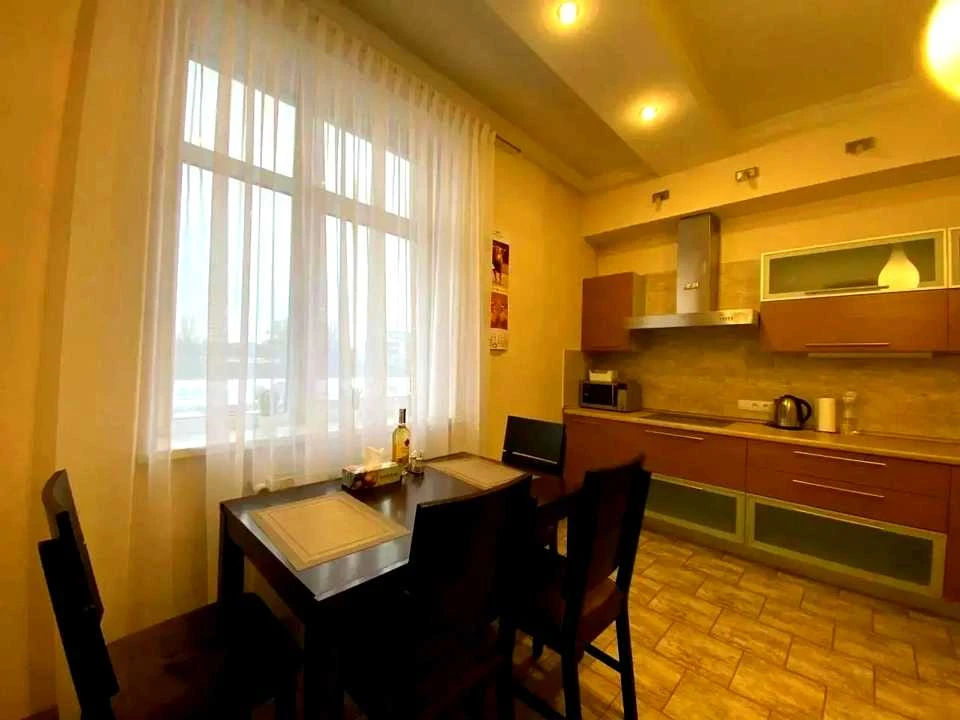 Квартира. Київ, Лесі Українки бульв.