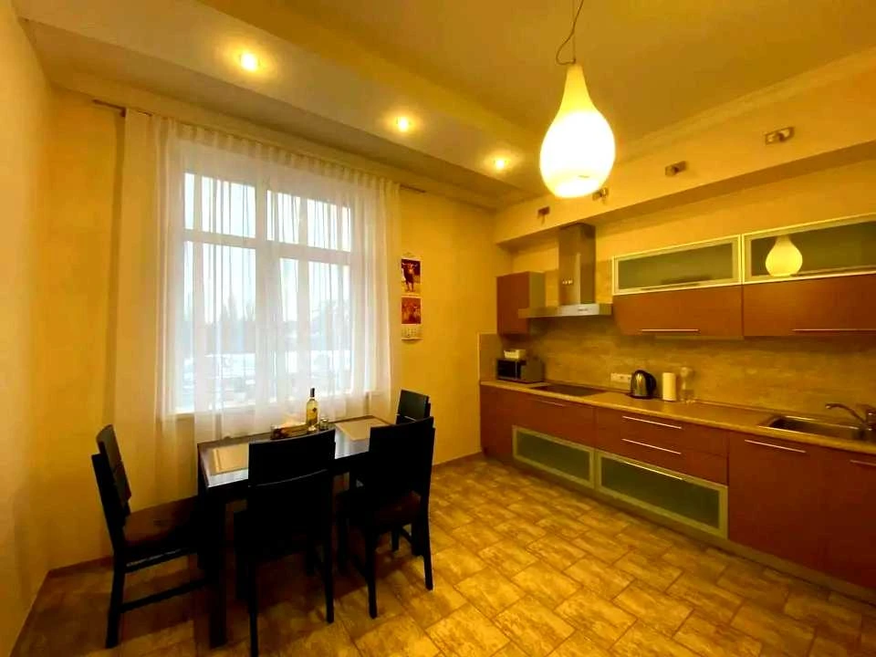 Квартира. Київ, Лесі Українки бульв.