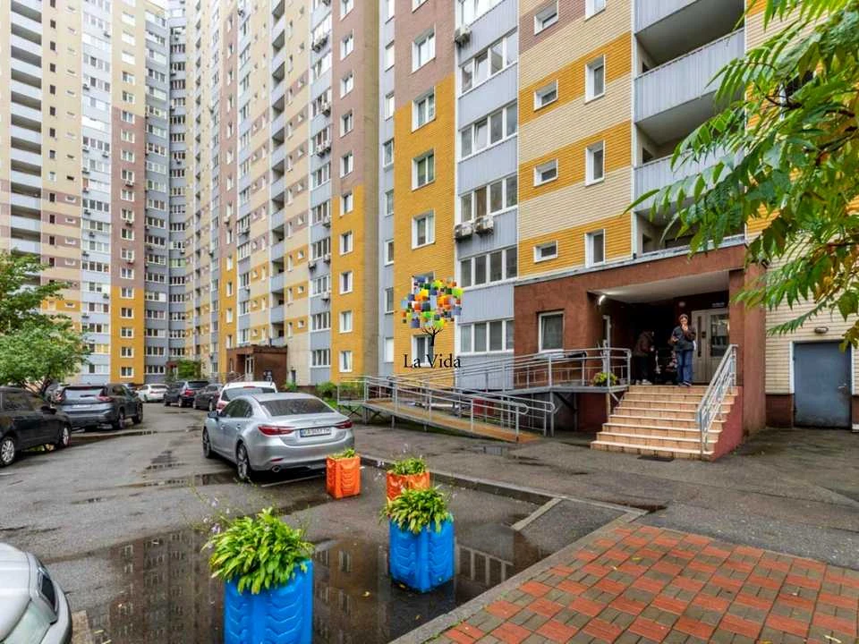 Квартира. Київ, Миколи Закревського вул.