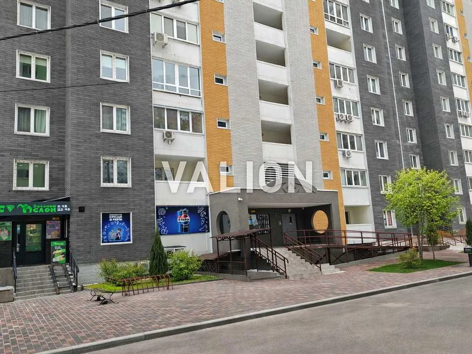 Квартира. Київ, Миколи Вінграновського вул.