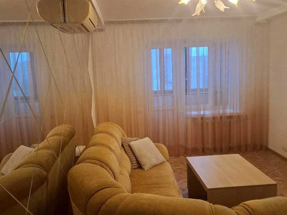 Квартира. Київ, Левка Лук'яненка вул.