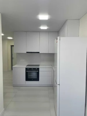 Продам квартиру в новому будинку метро Академмістечко 10 хви