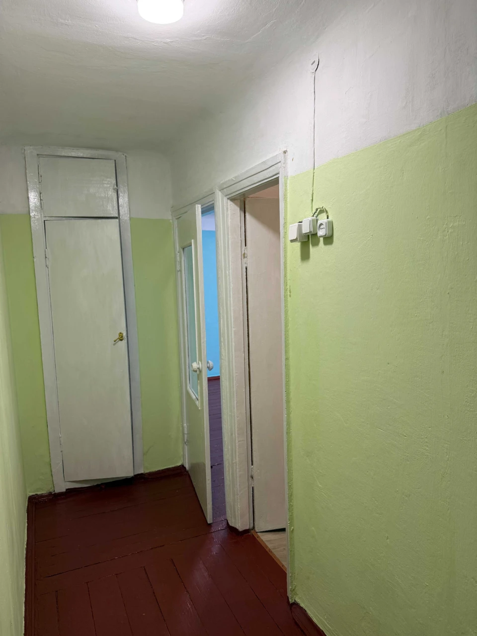 Продаж 1 км. кв. вул. Радистів 4(набережна Воронцова)
