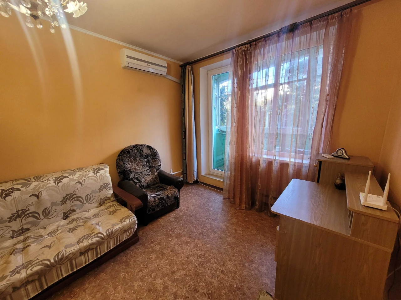 Продам 3к.кв. с мебелью и техникой, метро Салтовская