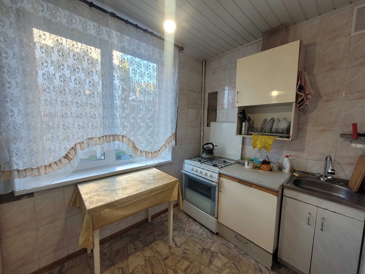 Продам 3к.кв. с мебелью и техникой, метро Салтовская