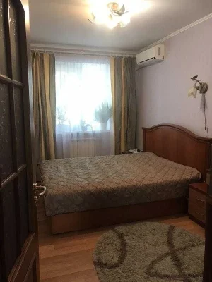 Продам 3ком.кв-ру в жилом состоянии ХТЗ