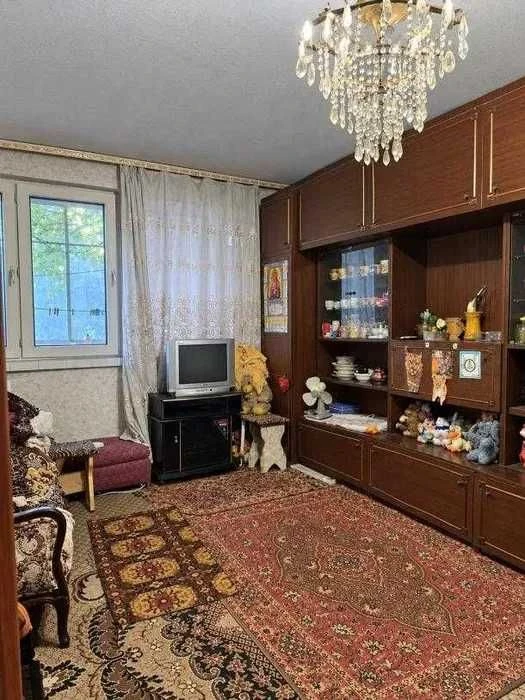 Продам 1 комн квартиру 37 м2 Улучшенка Комфортный 2 этаж из