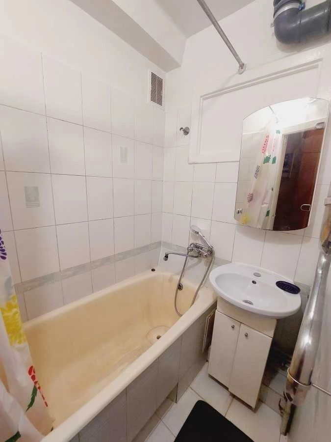 2-room apartment 45 m² for sale, Kirillovskaya street, 146