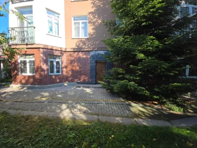 Продам частину будинку. Райдужний. Київ.