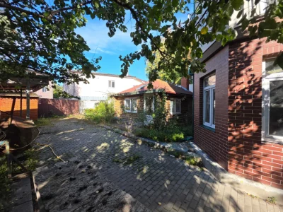 Продам частину будинку. Райдужний. Київ.