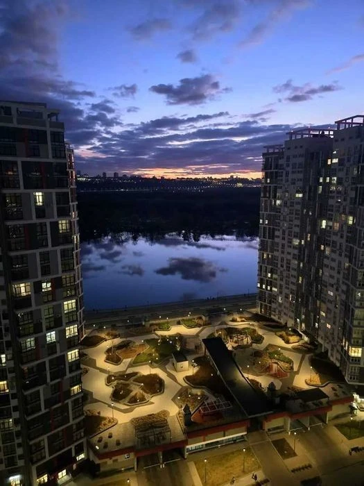 DIRECT VIEW OF THE DNIPER RIVER 63 m² Residential complex Rusanivska Gavan Mykilsko-