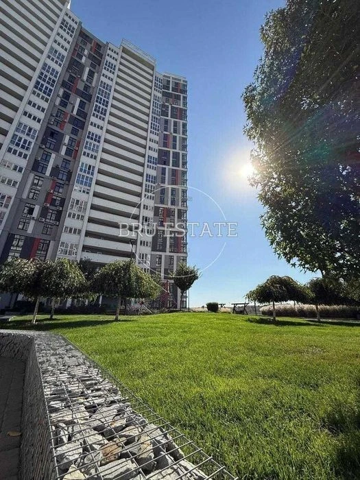 DIRECT VIEW OF THE DNIPER RIVER 63 m² Residential complex Rusanivska Gavan Mykilsko-