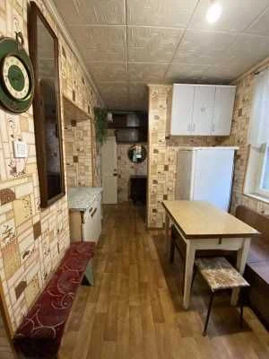 Продам 2 кімнатну квартиру на вул. Богдана Хмельницького.