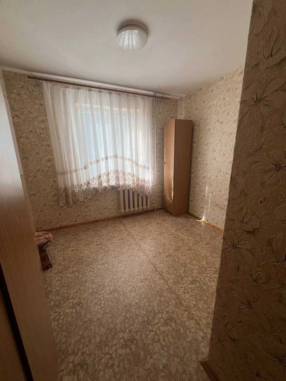 Продам 3-кімнатну квартиру з окремими кімнатами, газова плит