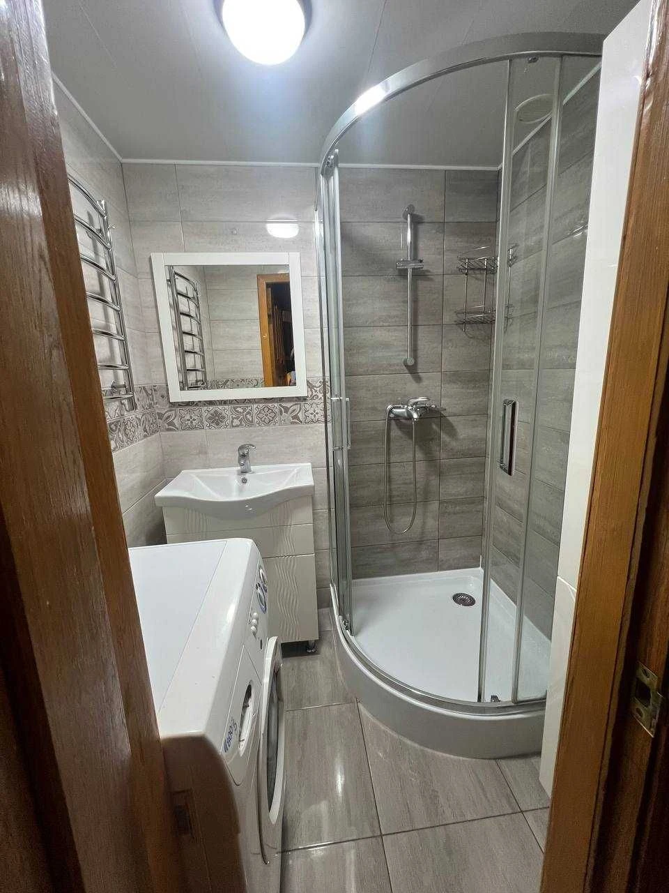 Продам 3-кімнатну квартиру з окремими кімнатами, газова плит