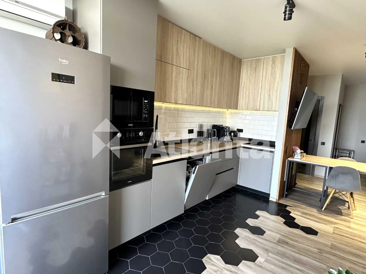 2-ком. квартира 70м2 с ремонтом Киевский р-н, Таирово