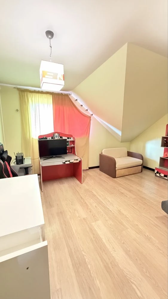 Продам дом в Совиньоне-2 под реконструкцию, 10 соток, есть п