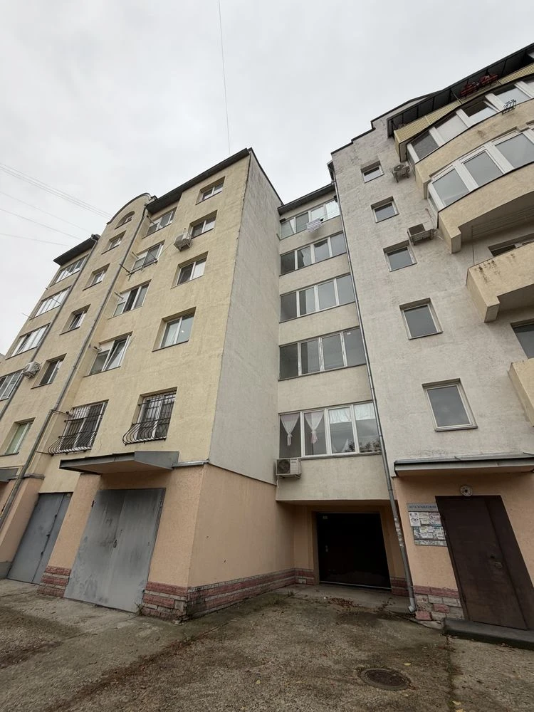 Можна під Постанови! Продаж 3 кімнатної квартири по вул. Біл
