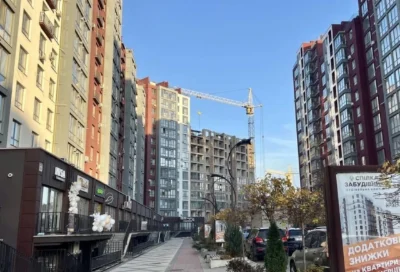 Продаж 1 кім квартири/двостроння/ЖК Княгинин