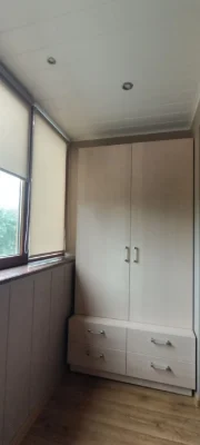 Продаж 3-к квартири з капітальним ремонтом, 2 поверх, меблі/