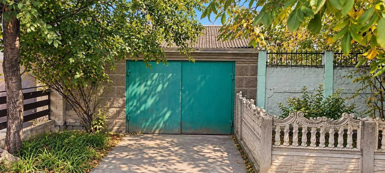 Продажа дома в Корабельном районе .
