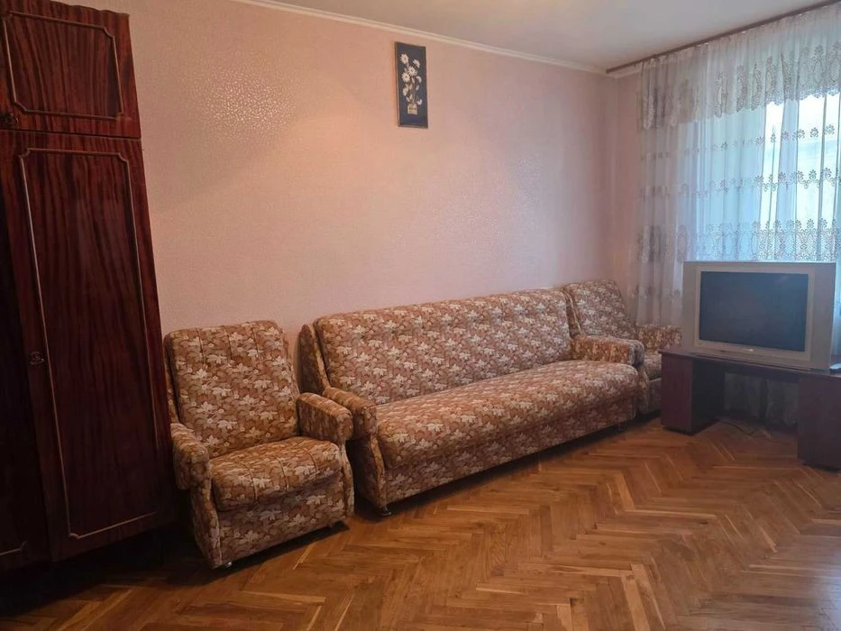 1-room apartment for sale, 37 Valeriia Lobanovskogo Blvd., c