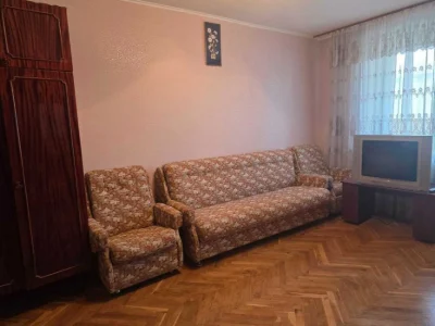 1-room apartment for sale, 37 Valeriia Lobanovskogo Blvd., c