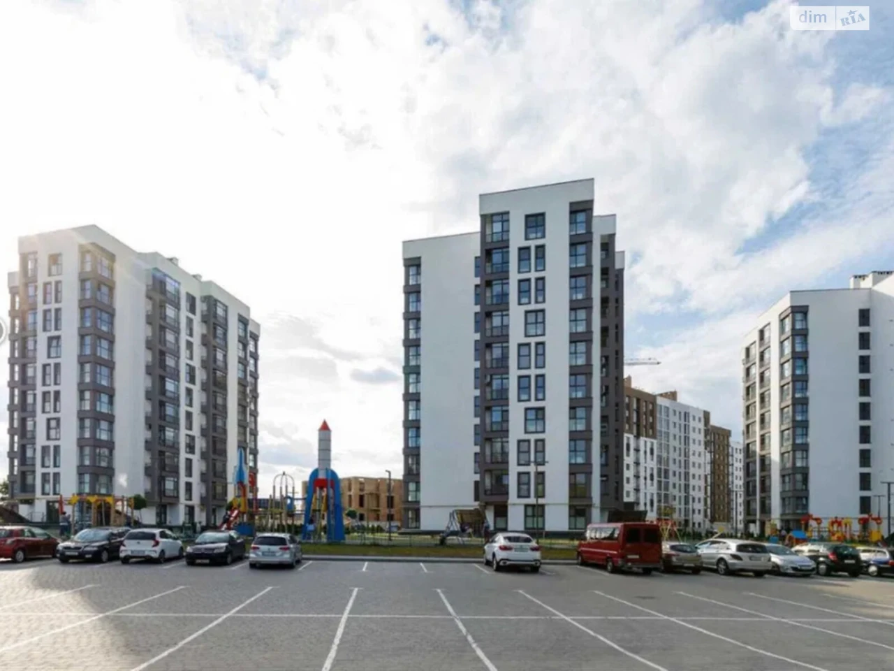 Продаж Квартира Красне