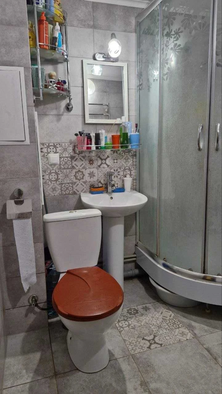 Продаж 1 кімнатної квартири на Жадова